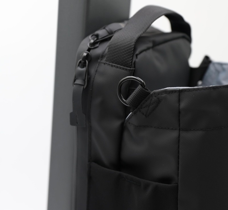 Magnetic Quick-Access Fitness Bag